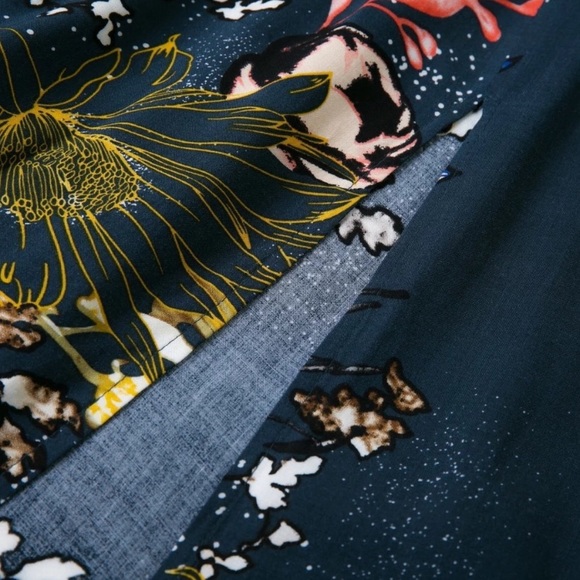 Boutique // Open Back Floral Slit Maxi // Small - Picture 5 of 8